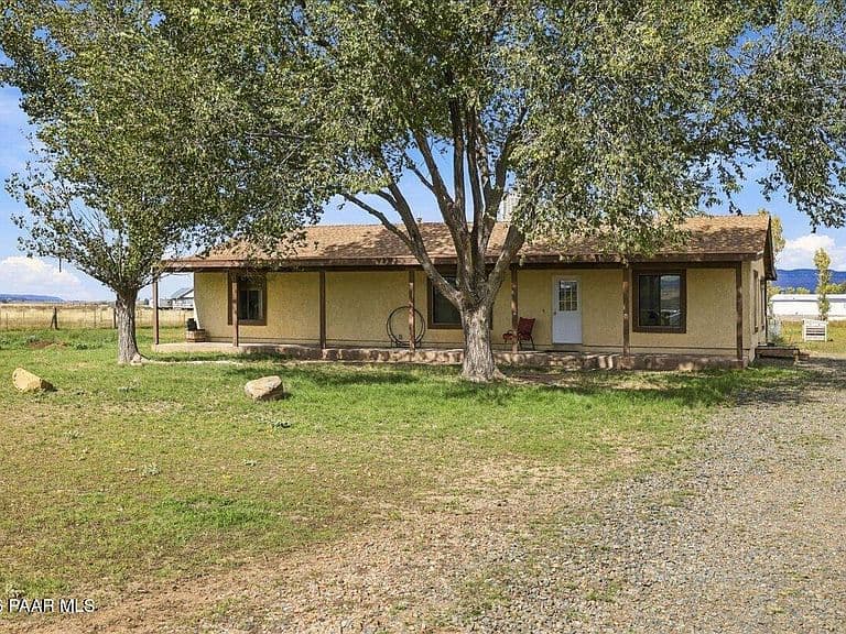4500 W Robbie Ln photo 2