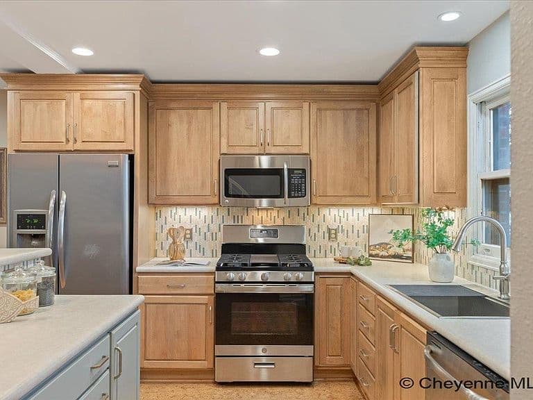7009 Tumbleweed Dr photo 3