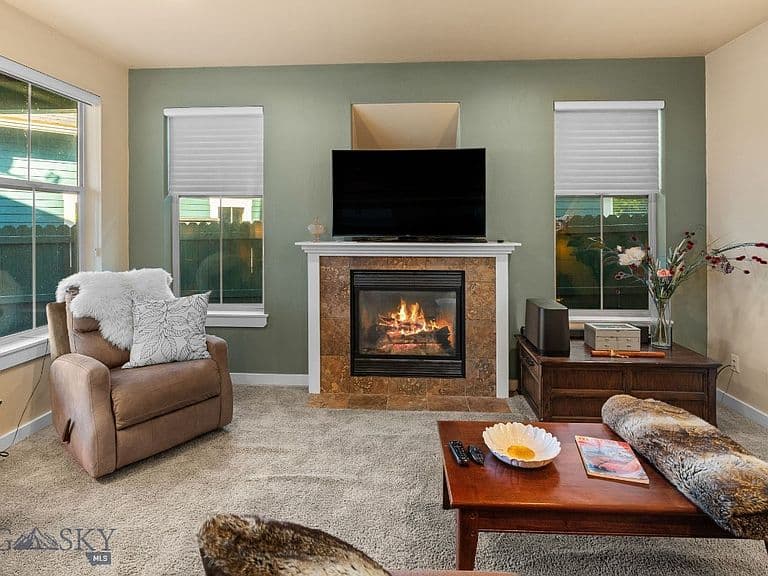 3825 Equestrian Ln photo 5