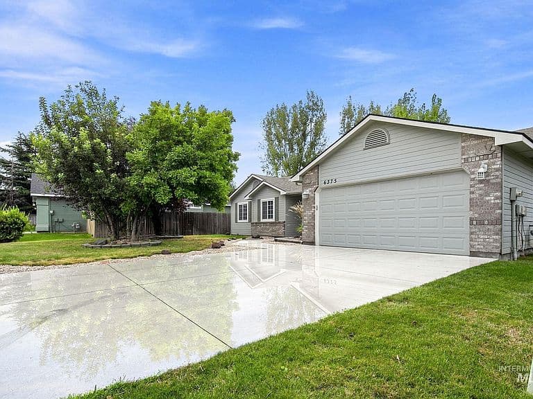 6375 E Shellbrook Dr photo 2