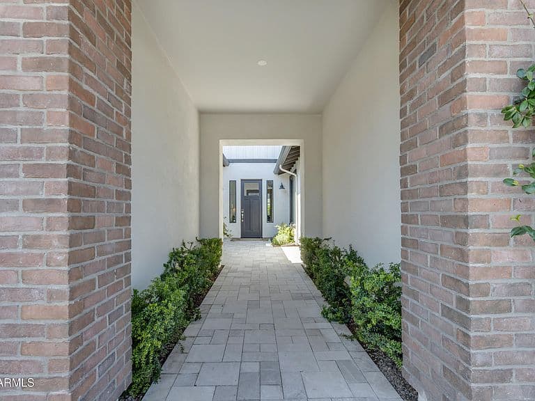 21961 E Via De Arboles photo 4