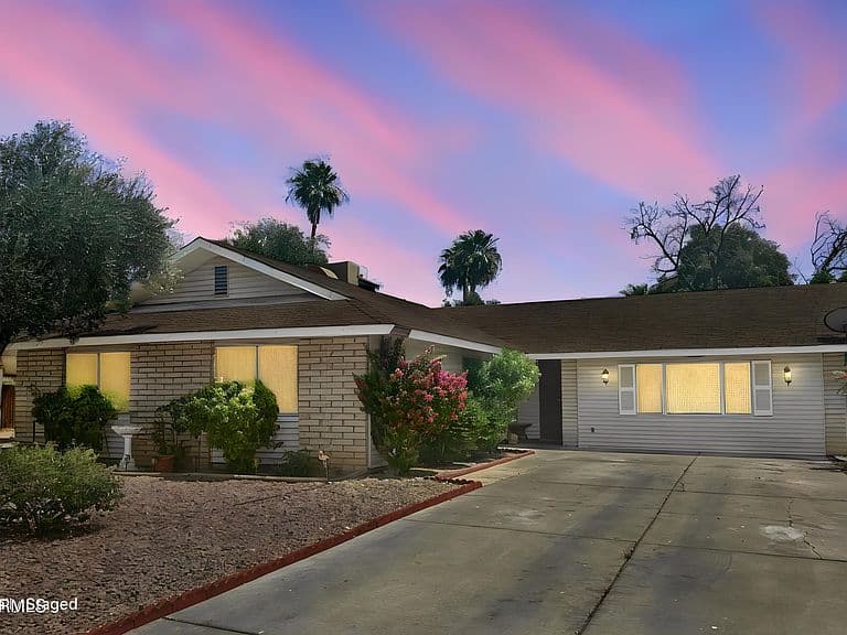 4926 W JOYCE Circle photo 1