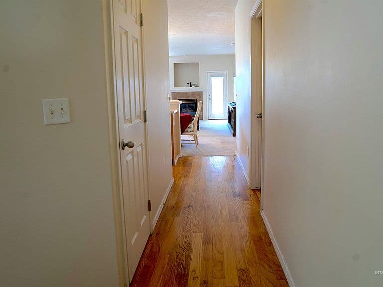9401 W Granger Ct photo 5
