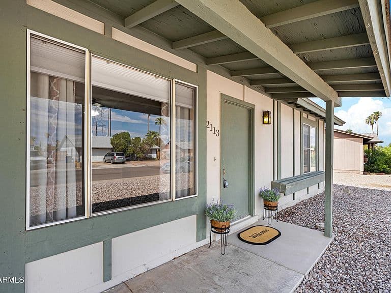 2113 W WESTERN Drive photo 4