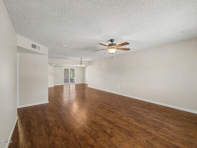 10129 W PINE SPRINGS Drive photo 3