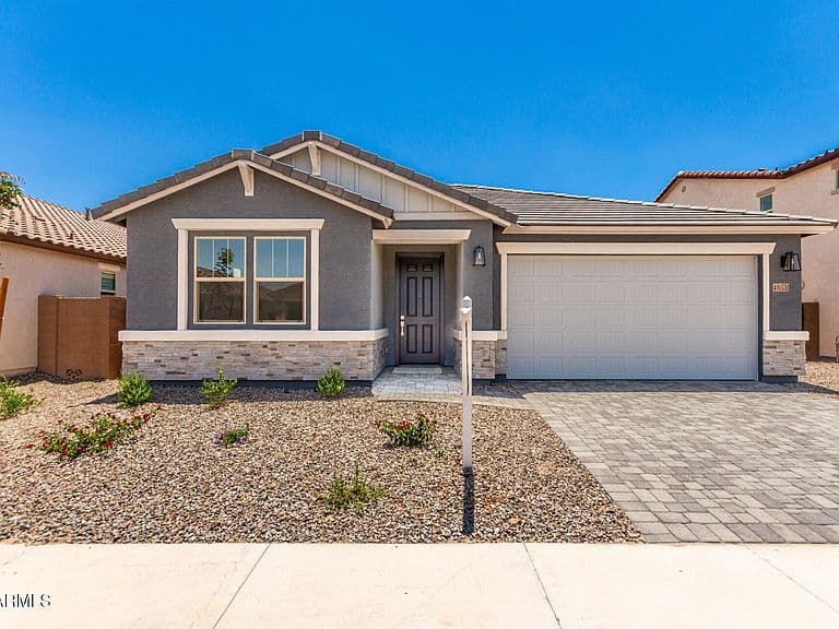 40531 W MICHAELS Drive photo 1