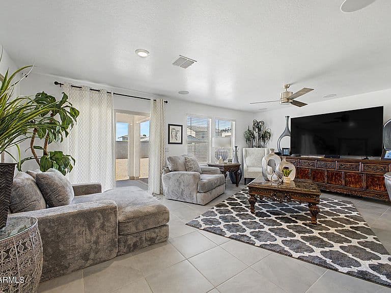 1629 W PIMA Court photo 3