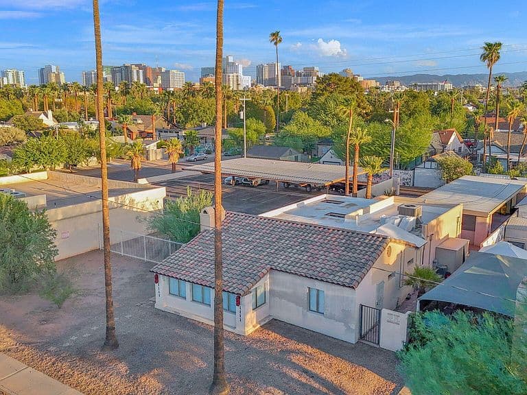 1111 W MCDOWELL Road photo 3