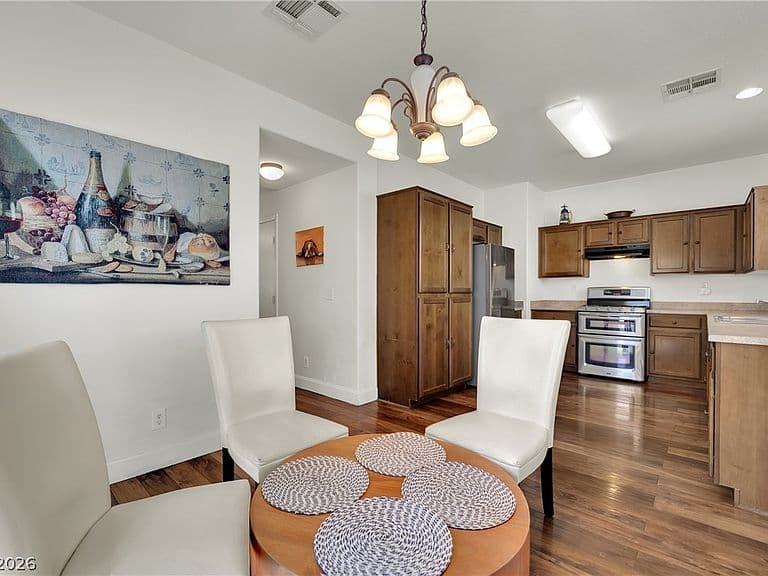 1178 Village Crossing Ln photo 3