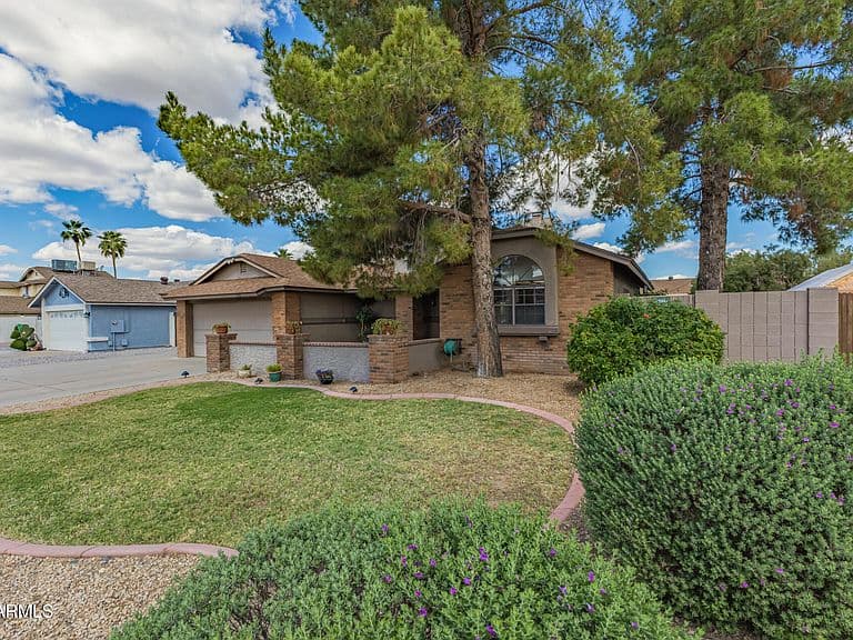 7366 W SIERRA Street photo 4