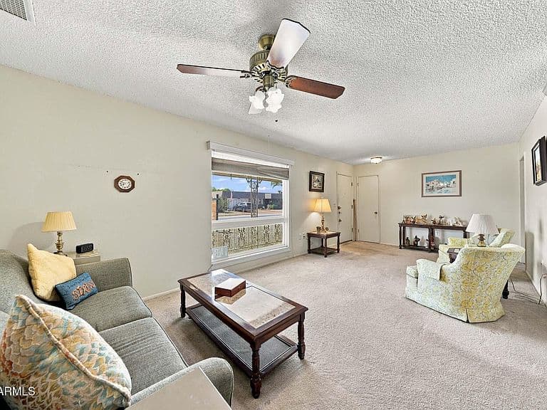 10210 W TWIN OAKS Drive photo 3