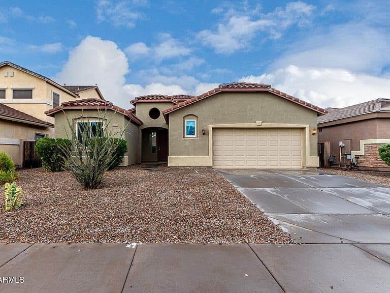 18305 N LARKSPUR Drive photo 2
