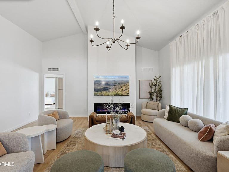 7001 E Thunderbird Rd photo 4