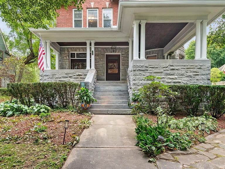 266 South Union Street photo 3