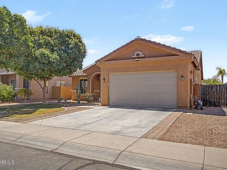 45713 W Mountain View Road photo 2