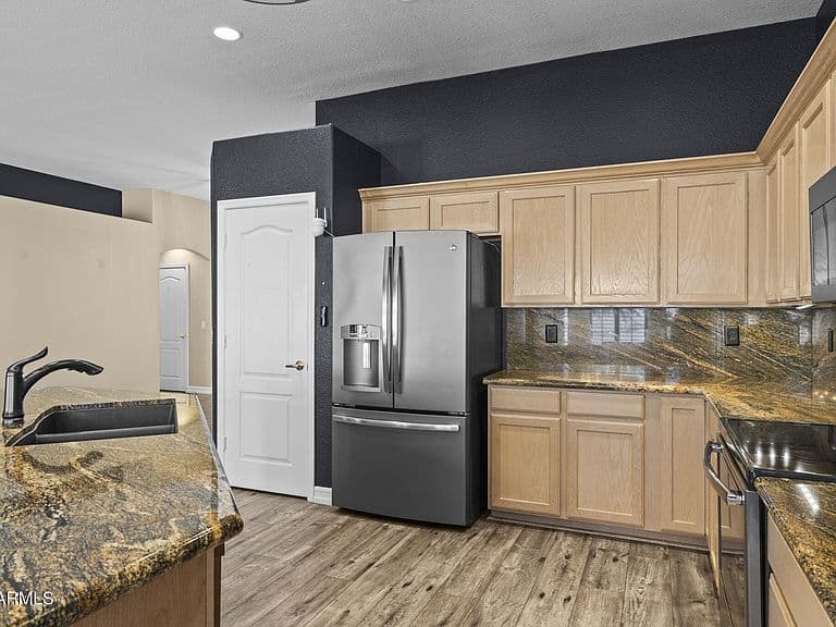 10884 W UTOPIA Road photo 5