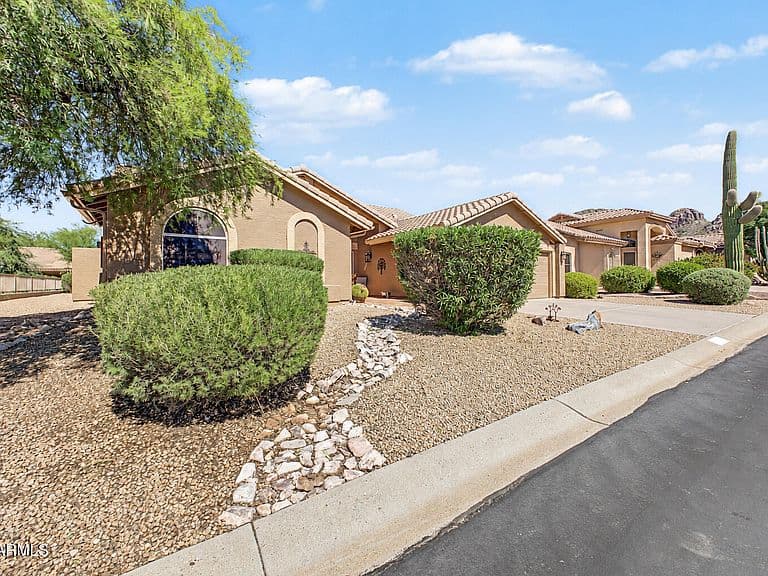 8956 E SAGUARO BLOSSOM Road photo 3