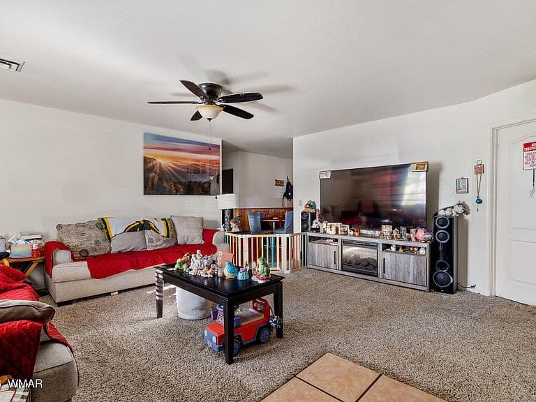 845 S Sunset Dr photo 4