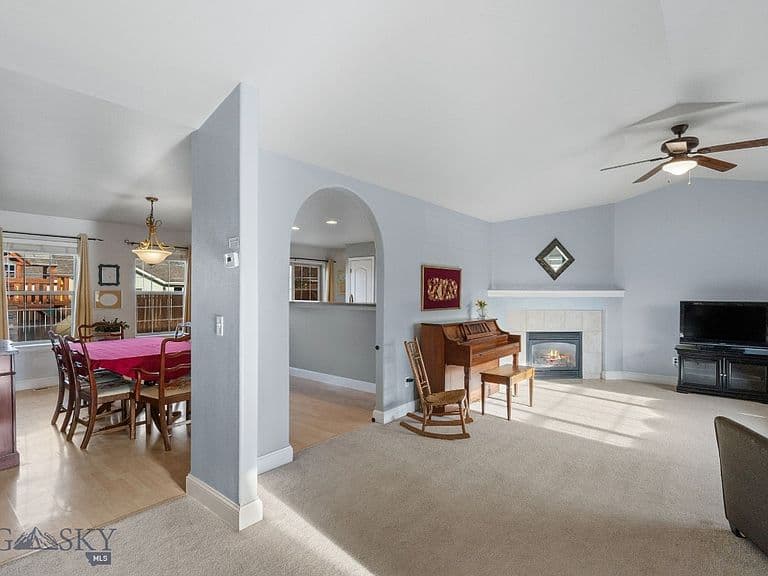 60 Clinton Ln photo 5