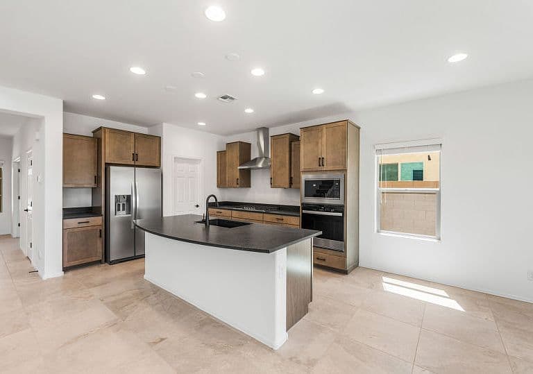 6636 W Ebbets Way photo 4