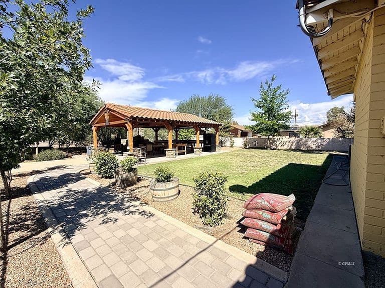 1200 W Relation St photo 5