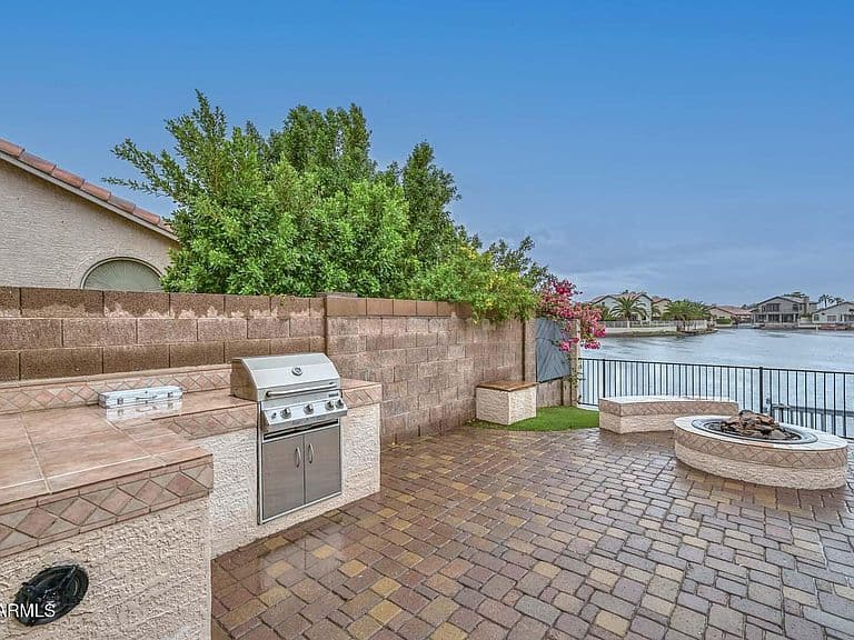 20382 N 53rd Avenue photo 3