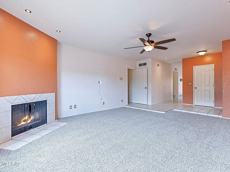 1208 S Brown Ave photo 3
