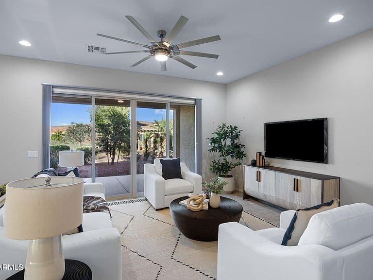 41650 W Harvest Moon Drive photo 2