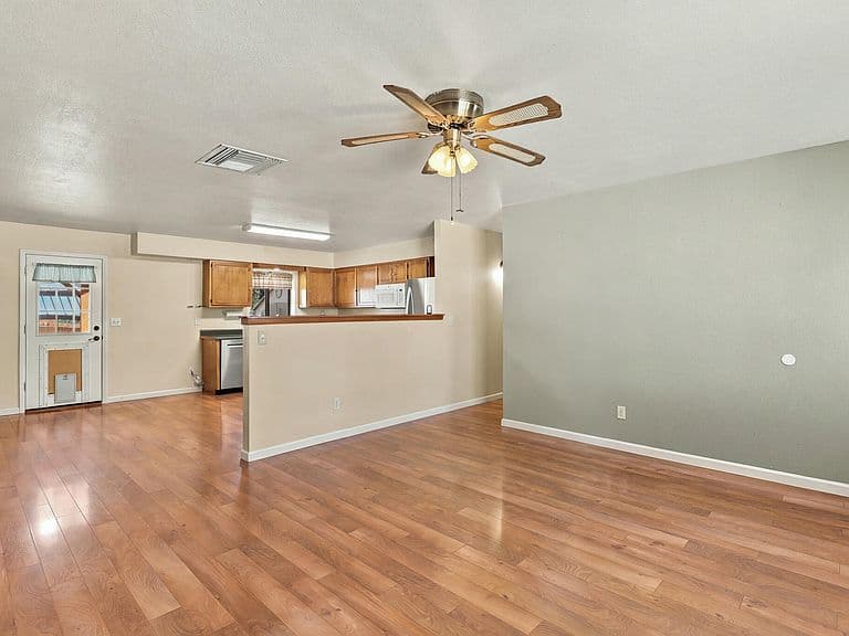 2003 N Fredanovich Cir photo 4