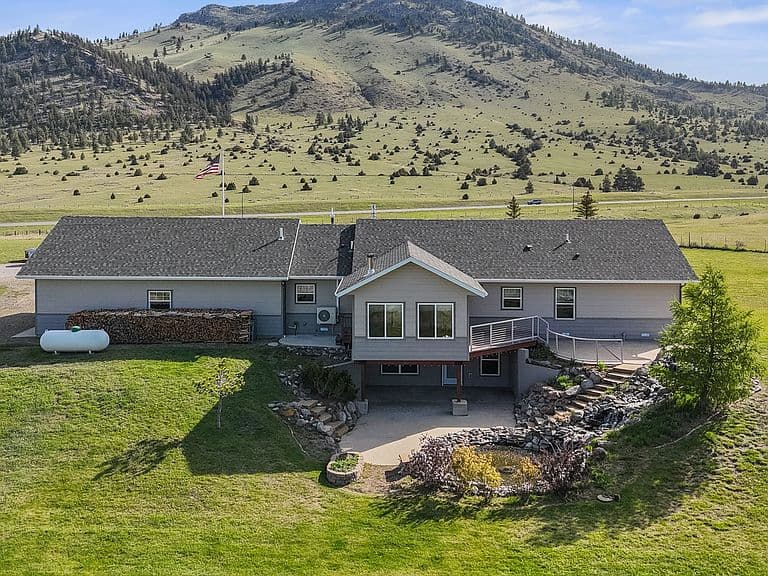 5944 Us Highway 287 E photo 5