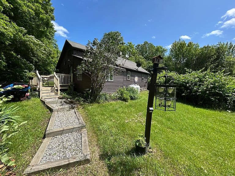 460 Prospect Street photo 2