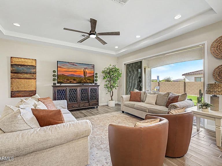 18826 E CELTIC MANOR Drive photo 3
