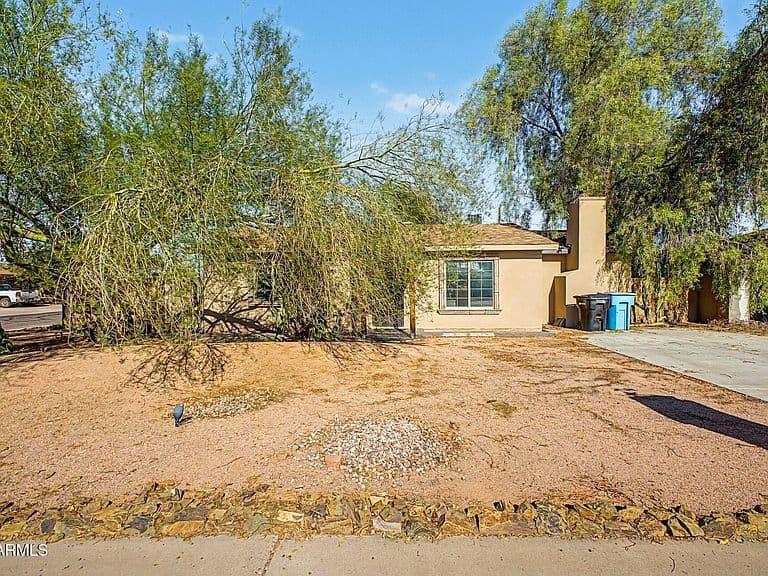 8117 N 30TH Drive photo 2