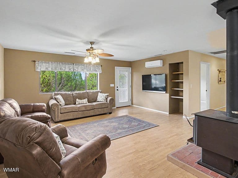 156 County Road 3158 photo 4