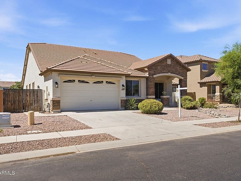 3257 E TONTO Court photo 5