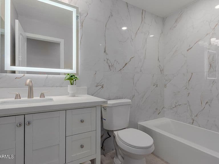 2 S 130TH Place photo 5