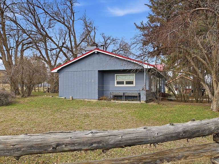 115 Ricketts Rd photo 2