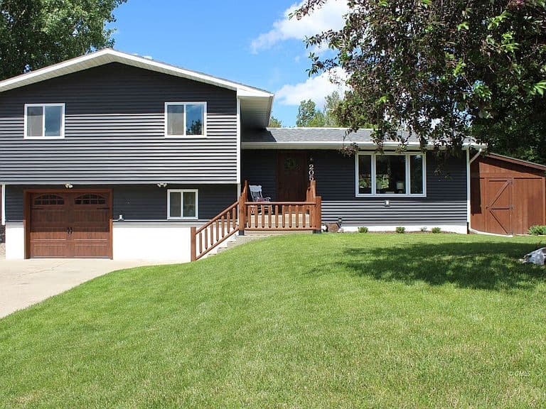 205 Little St photo 1