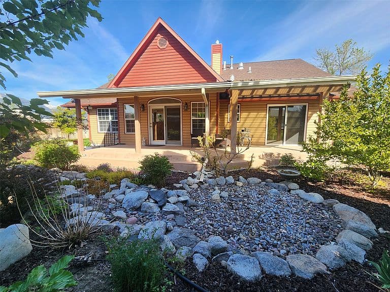 116 Alberta Ct photo 2