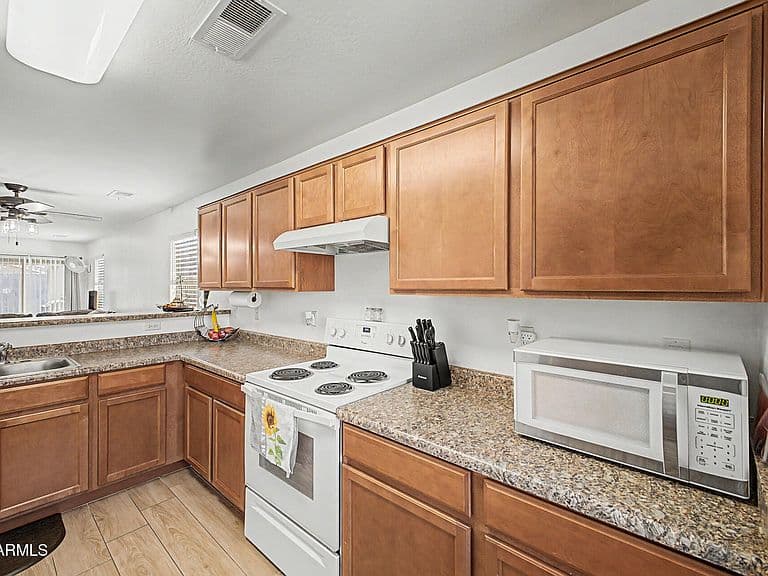 1859 W STAGECOACH Street photo 5