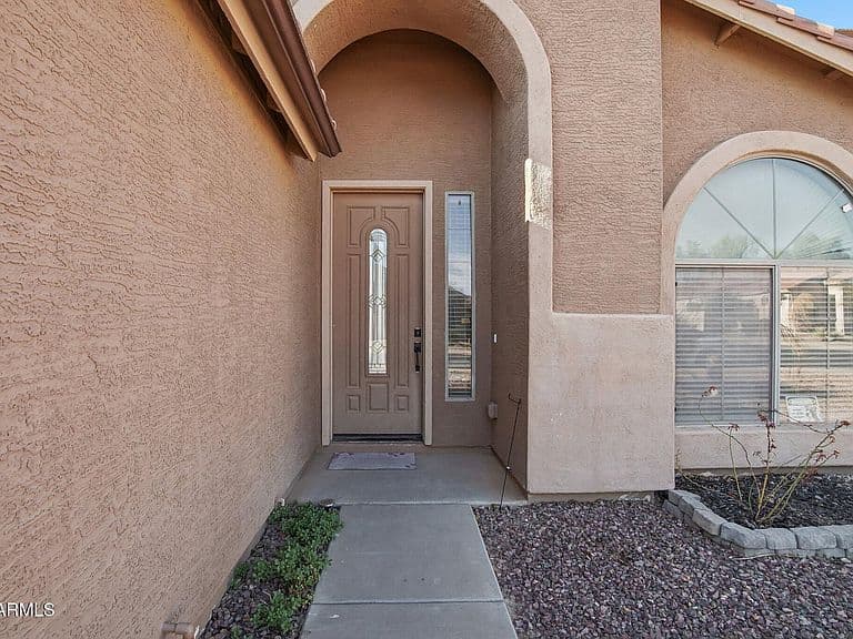 43578 W CYDNEE Drive photo 5