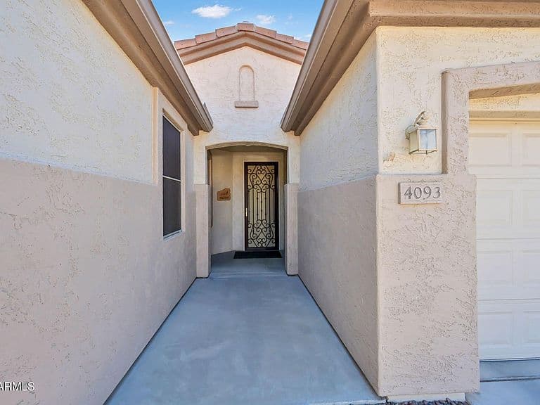 4093 E APPLEBY Drive photo 2