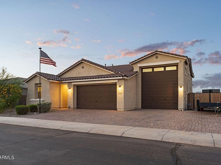 40392 W DESERT FAIRWAYS Drive photo 4