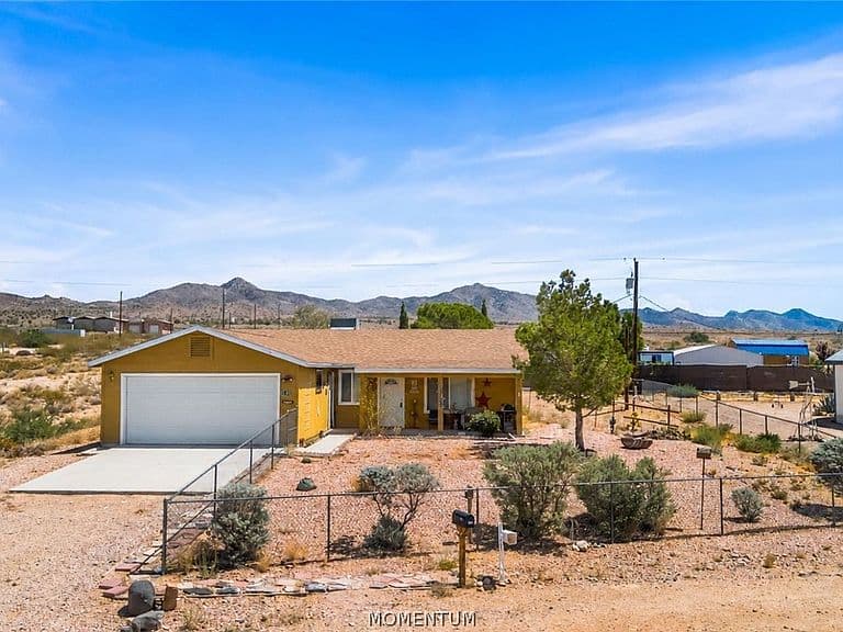 9480 N Cowbelle Avenue photo 1