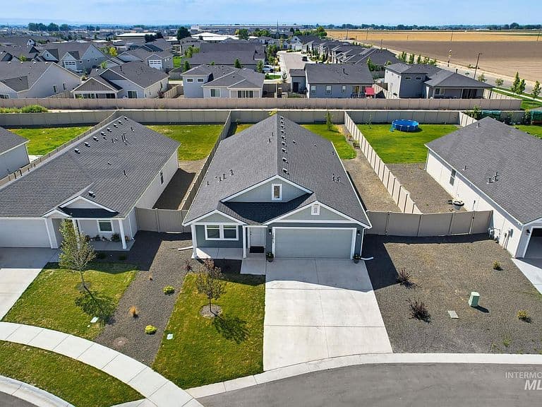 18473 N Feather Top Pl photo 4