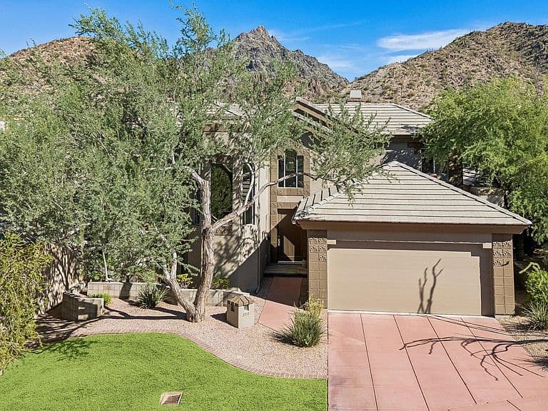 3018 E SIERRA VISTA Drive photo 1