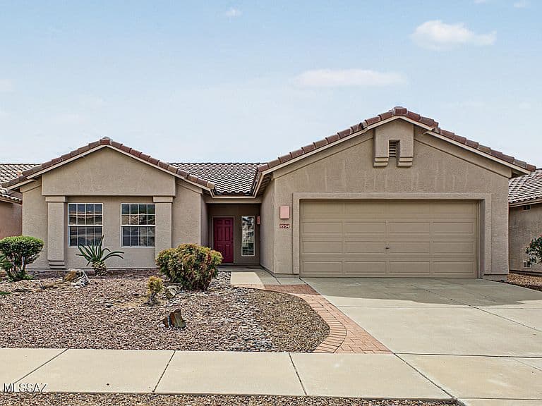 8954 N Upper Bluffs Dr photo 1
