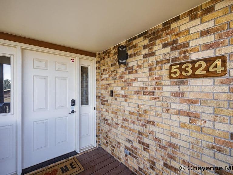 5324 Akes Dr photo 4