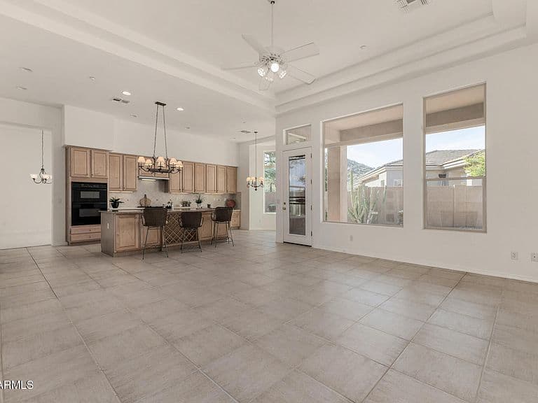 7763 E EVENING GLOW Drive photo 4