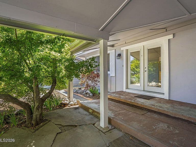 1401 Surf Way photo 5